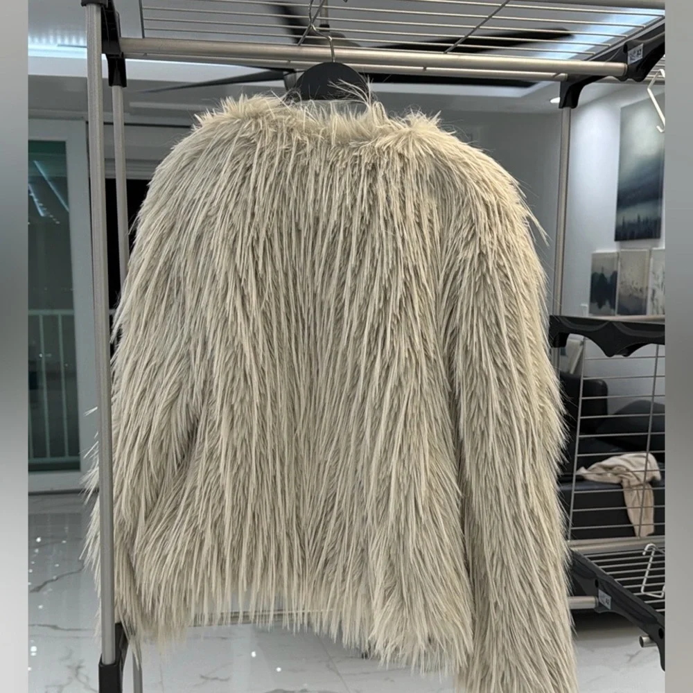 Zara faux fur coat, light grey - Picture 11 of 14
